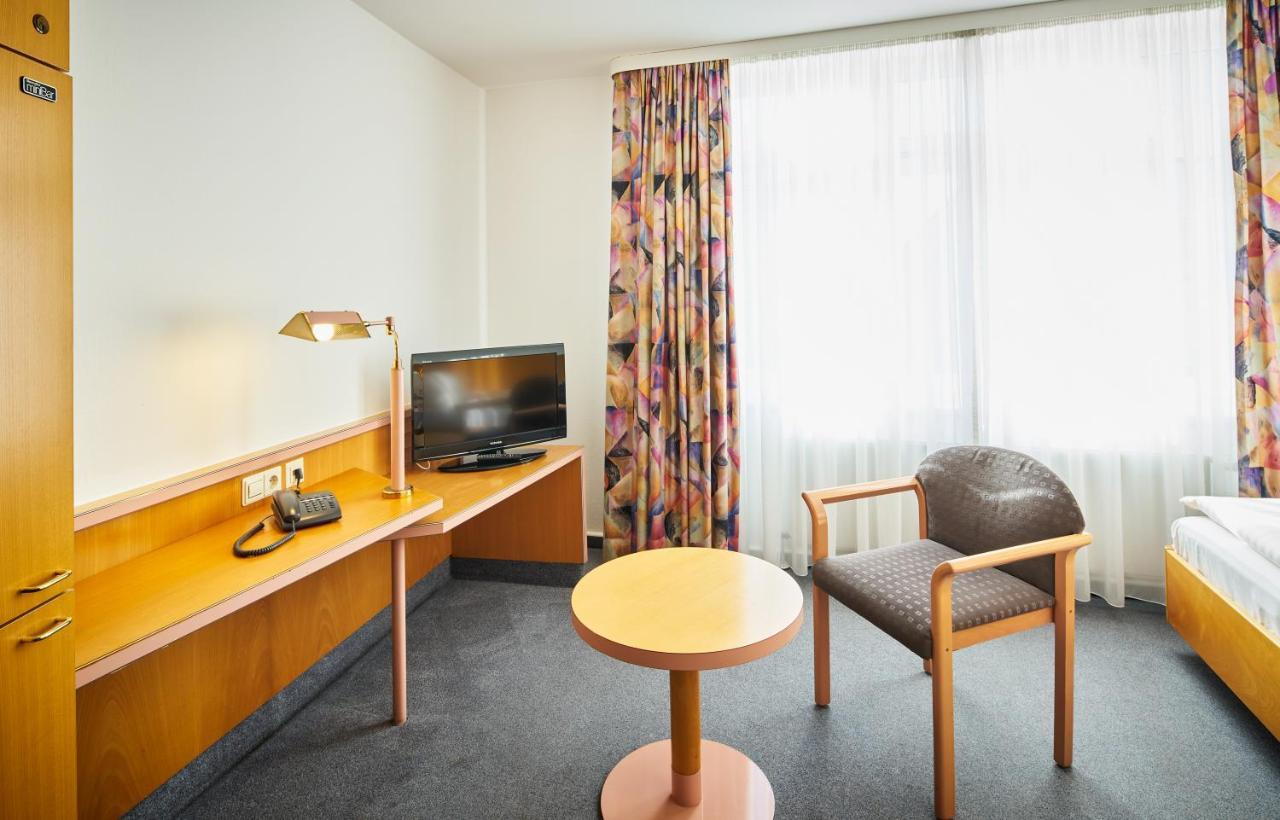 Brita Hotel สตุตการ์ต ภายนอก รูปภาพ